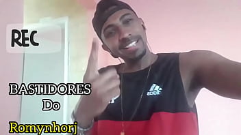 Preview 1 of Brazerc - O CASAL FAZENDO GRAVA&Ccedil_AO  CHEGUEI QUERENDO FUDER A GORDINHA