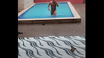 Preview 3 of Gros Anus - VAMOS NADAR COM O FLAKA???
