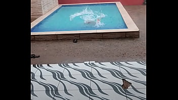 Preview 1 of Gros Anus - VAMOS NADAR COM O FLAKA???