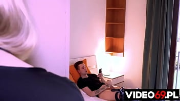 Preview 1 of Lasbian Sperm - Polskie porno - Przygoda z właścicielką