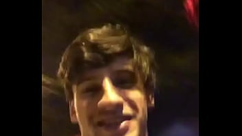 Preview 1 of Search Farst Tim 18 Yre - Jovem sapeca botou o Fof&atilde_o pra mamar