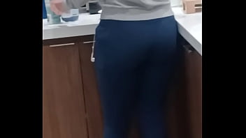 Preview 4 of Chibolin Ava - Ass candid big