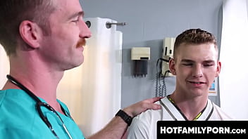 Preview 1 of 6zwmy Hx - HotFamilyPorn.com - developing stud rims and fucks stepdad bareback hard raw