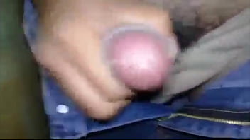 Preview 1 of Alisa Bosconovithch - Masturb&aacute_ndome y aguantando el orgasmo,  se siente rico.