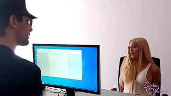 Preview 1 of Back Cemara - BARBIE ANDERSON TRANS ARGENTINA FOLLADA EN UN INTERROGATORIO POLICIAL