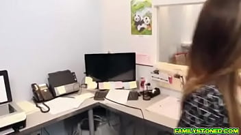 Preview 2 of Ebi Y - An Ideal Employee.0
