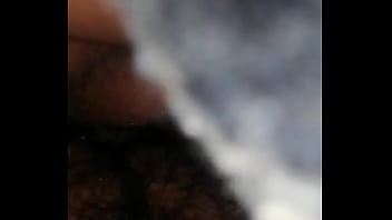 Preview 2 of Any Bunny Teen - La chaparrita bajo las cobijas