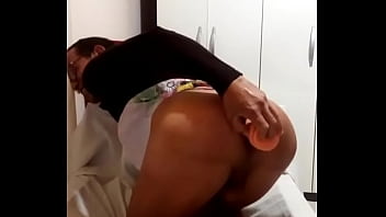 Preview 3 of Ww 8 - Bundinha gulosa