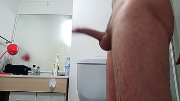 Preview 3 of Ame Je - Got a boner in the shower