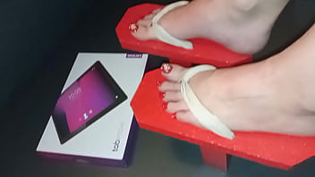 Preview 2 of Tinny Puss Show - Geisha L red japanese Geta 25 cm high heels crush TAB (video short version)