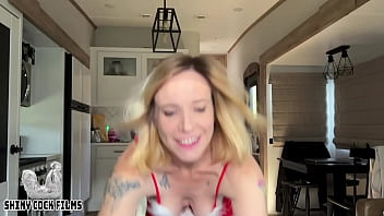 Preview 2 of Mocha Girls Seksing Masahista - My Sexy Step Sister Saves Christmas - Jane Cane