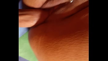 Preview 4 of Pussy Kiss Piss - Morena linda no pelo ,  que del&iacute_cia