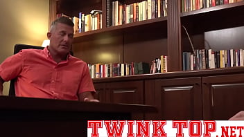 Preview 1 of America Son Mom Fuk - Mature male gets dicked by nice big cock boy in his office-TWINKTOP.NET