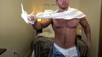 Preview 4 of Old Man Somali Xxxxxxx - Hotmuscles6t9 Ripping my shirt off,  big oiled up muscles flexed