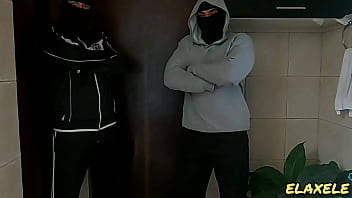 Preview 2 of Tvhdku - ELA E AMIGA ENTRARAM NA ROLA GRANDE DO SEQUESTRADOR........Ed Junior