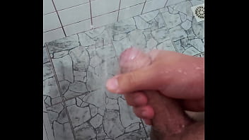 Preview 3 of Ledy Spre - Novinho batendo punheta de manaos