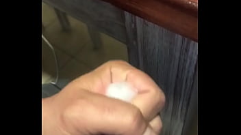 Preview 4 of Vlooding Sex - Me masturbo en el trabajo
