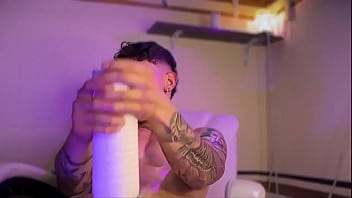 Preview 3 of Brazzers Sex Videos 2018 - Joven solo con juguete
