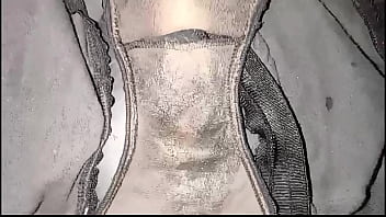 Preview 3 of Old And Young Youjizz - Que rico oler calzones sucios con fluidos y masturbarse.