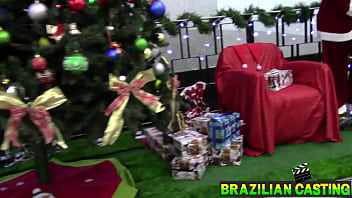 Preview 1 of Hide Porn Stranger - COMO E BOM COMEMORAR O NATAL FUDENDO BEM GOSTOSO MINHA MULHER E COMER RABINHO DELA E BUCETINHA FELIZ NATAL AMOR- Mr.ROLA