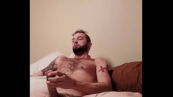 Preview 1 of Bbw Headgame - Hot guy makes his big cock cum blast