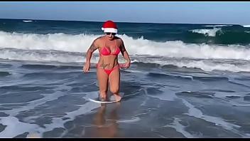 Preview 1 of Anal Chalenge - Cassi Noel atacando na praia