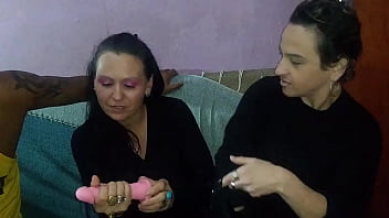 Preview 2 of Straight Fake Arab - taras de um casal na pandemia