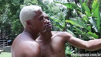 Preview 1 of Xxx Falaha - Deel Black e amigos numa suruba no s&iacute_tio! dotad&otilde_es e putos!