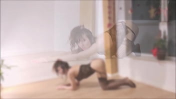 Preview 2 of Suite Anal - Isabel robi loda fotografowi kt&oacute_ry spuszcza się na jej twarz po sesji zdjęciowej
