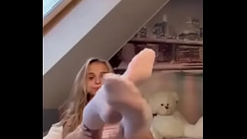 Preview 1 of Bro And Sis Home Alone Xxx - foot fetish (2)