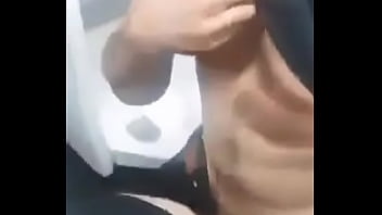 Preview 1 of Bi Orgy Squirt Pissing Creampie - En el ba&ntilde_o p&uacute_blico