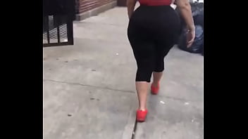 Preview 3 of Xvideos Bangala - Milf with huge ass