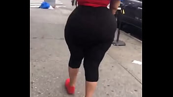 Preview 4 of Xvideos Bangala - Milf with huge ass