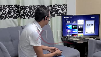 Preview 1 of Mp3 Gay - Mia Marin no me deja ver la tele y terminamos cogiendo