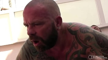Preview 4 of Zug Pissen - Real Men Vol 34 - Bear Week Spain 2015