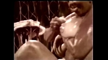 Preview 3 of Xxx Ceax Vbeo Hb - Gorgeous vintage blonde with huge jugs shows her beautiful ass to the photographer