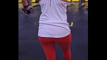 Preview 1 of Russian Hindi Dubbed - Domingo &eacute_ dia de #gymlife