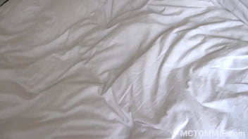 Preview 3 of Beeg Dici - Hot girls make love: Valentina Nappi and Gina Gerson&#039_s homemade sex tape