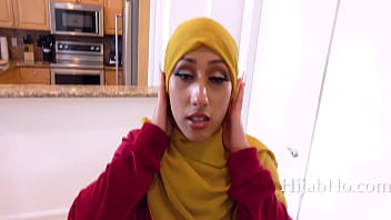 Preview 1 of Deviant Darla Princessoffarts - Under The Hijab Orgasm Deprived Wife