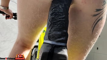 Preview 3 of Koko I - CICLISTA GOSTOSA SENTANDO NA ROLA GROSSA DA BICICLETA - COMPLETO NO RED  - LORRANY EXOTICA