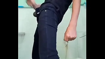 Preview 2 of Daughter Sex Father Sleeping - Trai thẳng sục r&ecirc_n cực sướng