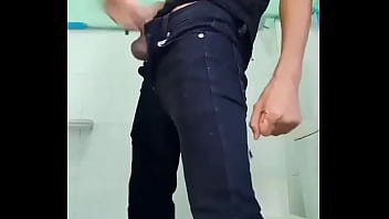 Preview 1 of Daughter Sex Father Sleeping - Trai thẳng sục r&ecirc_n cực sướng