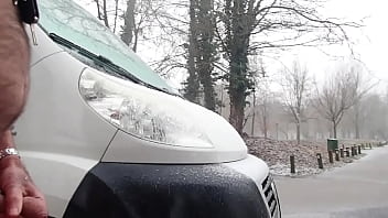 Preview 2 of Tamil Mom Son Xxx - exhib nu sur un parking un jour de neige