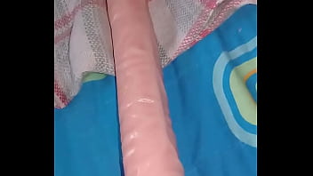 Preview 3 of Sureyya - dildo gigante