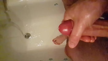 Preview 3 of Pumping Shinny Pussy