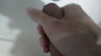 Preview 1 of Nude Pics Sex - Gozando na pia