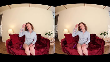 Preview 1 of Xxx Dog And White Girl - Yanks VR Presents Ana&#039_s Glorious Red Muff