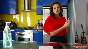 Preview 1 of Xxxsex Vidio Hindi - Jessy will surely stay at home with his stepmom Sommer&#039_s juicy cunt
