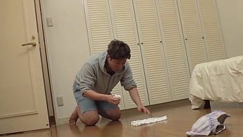 Preview 2 of Xxx Sex Mubi Dotcom Vedio Doctor - https://bit.ly/33NzmF0　年上美人の下着を物色中「こんな年増女の下着で欲情するの？」と&hellip_女として見られる悦びからか「本当に私なんかでいいの？」と欲求不満な身体で精液搾取 2【パート2】