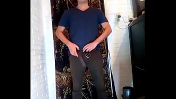 Preview 1 of Turkish Bear And German Girl - Flaco quit&aacute_ndose la ropa y masturb&aacute_ndose